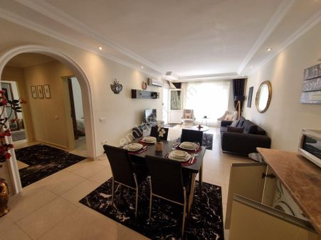 Mahmutlar Mahallesi’nde Site İçerisinde Satılık 2+1 Full Eşyalı Daire