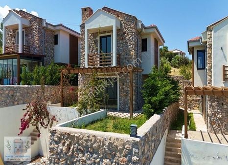 Marinden Burgaz Mevkiisinde Harika Manzaralı 3+1 Villa