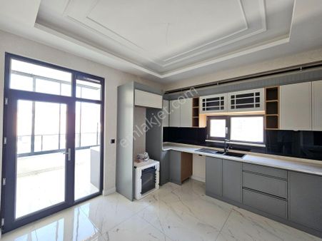 Parsana Mahallesinde Cadde Cepheli 4+1 Satılık Ultra Lüx Sıfır Site İçi Daireler