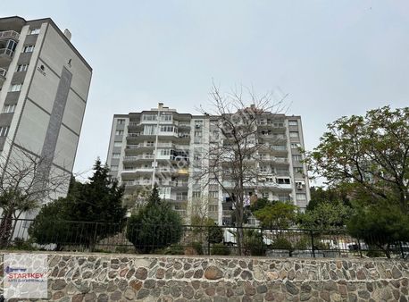 Yakakent Te Güzeltepe Spor Tesisi Karşısı Satılık 3+1 Daire