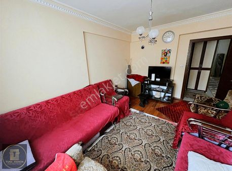 Tuna'dan Sakızağacı Cad Üzeri Asansörlü 3+1 Yapılı Katt Ön Cephe