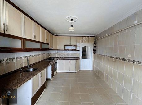 Me-ta Gayrimenkul'den Şehitlik Mah. 3+1 Satılık Daire