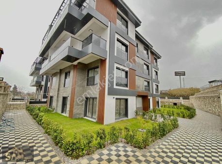 Urla Merkezde Havuzlu Site İçinde Sıfır Ultra Lüks Satılık Daire