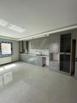 T.özal Bulvar Üzeri 4+1 Satılık Lüks Daire Eşsiz Konum