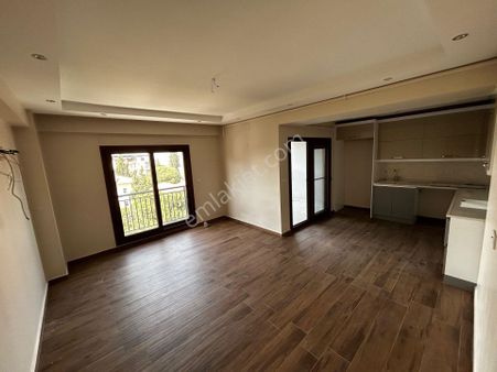 Turgutlu Satılık Turan Mah Eski Manisa Yolu Cadde Üzeri Köşe Ultra Lüks Daire