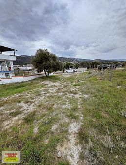 Mordoğan Emlaktan Merkezde 15/30 İmarlı 210 M2 Satılık Arsa