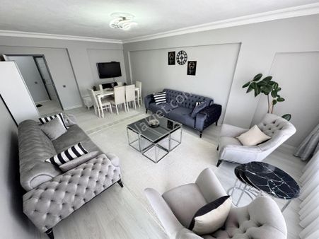 Evim Ankara'da Kafkaslar'da Bulvar Üzerinde Asansörlü Full Yapılı Geniş M2 3+1 Kaçmaz!!