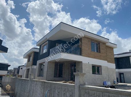 Bi Gayrimenkul'den Villalar Bölgesinde Özel Tasarım Kupon Villa