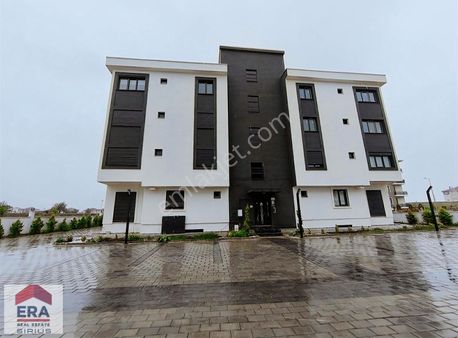 Karahasanlıda 2.5+1 Site De Lüks Satılık Daire