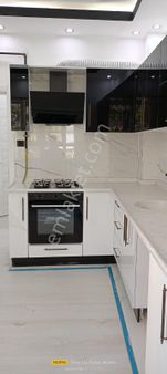 Recep Ümit Emlak'tan Gazi Yakup Satar Caddesi Ve Kırım Caddesi Yakını 250 M2 Satılık Fırsat Bina