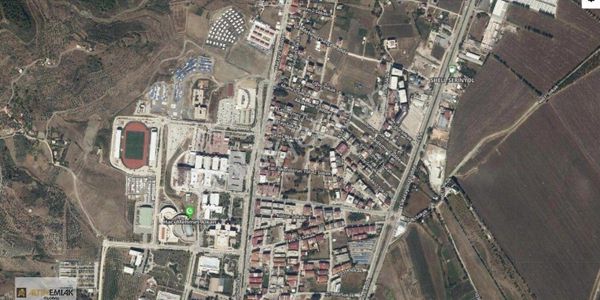 Hastane Kapısına Yakın