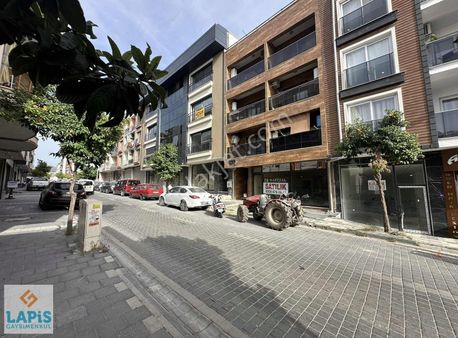 Merkezde İstiklal Caddesinde Yatırımlık Dükkan 110 M2