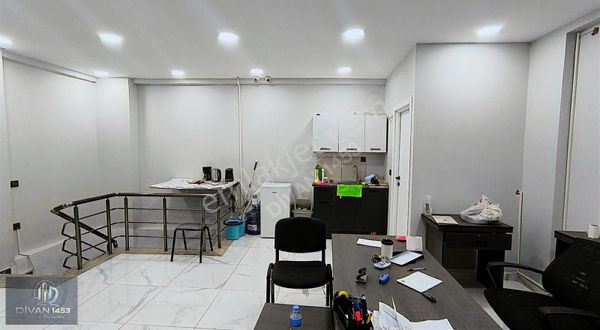 Bulvar Dibinde Yeni Satılık İki Katlı Dükkan