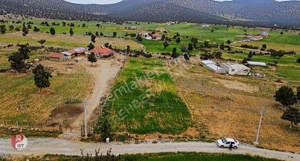 Antalya Korkuteli Sımandır Susuz Mahallesi'nde Satılık 931 M2