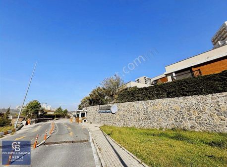 Bahçeşehir Konakları 2. Etap Kiralık 4+1 Daire Net210 M2 Ön Sıra