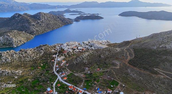 Bozburun'da Yatırımlık 350 M² Tarla Yola Yakın, Taş Duvarlı