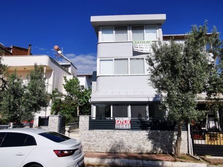 Didim Merkezde Cumartesi Pazarı Yanı Başında Satılık Full Eşyalı 4+1 Villa