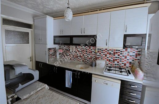 Yön'den Karesi Ali Hikmet Paşa Mah. 2+1 Arakat Satılık Daire