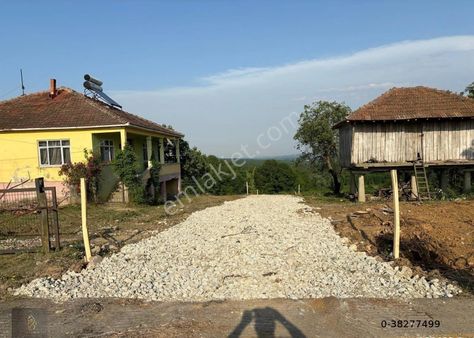 İmarlı Mükemmel Konumdaki Arsalar