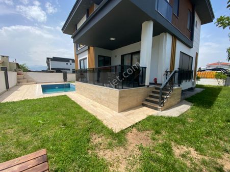 Hamam, Sauna Ve Yüzme Havuzlu, Lüks, Akıllı Ev Sistemli Villa