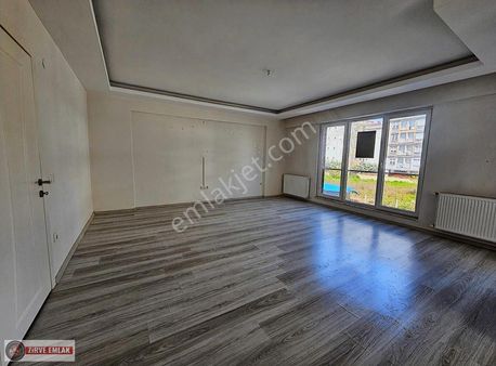 Cumhuriyet Mahallesi'nde Üniversite Civarı 2+1 Kiralık Daire.
