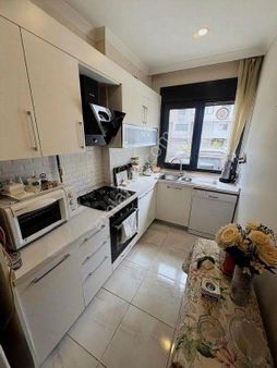 Eriş Emlak Dan Kazasker Minibüse Yakın Yeni Bina 2+1 İskanlı 70 M2 Daire