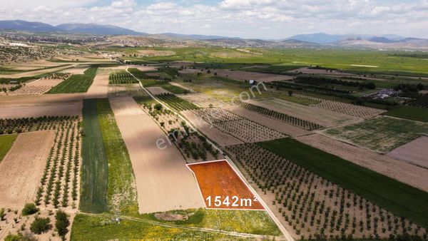 Arasta Gayrimenkul Den Küçükköy Mahallesinde Muhteşem Tarla