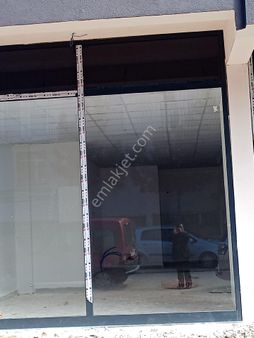 Yenimahalle Şehit Recep İnce Caddesinde Müftülük Binası Karşısında 2.adet Dükkan Yeni Bina