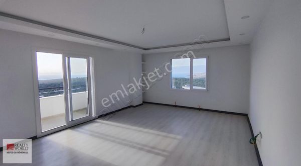 Rw Nefes'ten Karaağaç'ta Panoramik Deniz Manzaralı 3+1 Daire