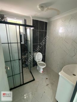 Rw Nefes'ten Altınova'da Nezih Sitede 3+1 Villa