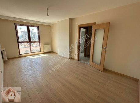 Yunus Emre Cadde Üzeri-arakat-otoparklı-sıfır-güney Cephe (2+1)