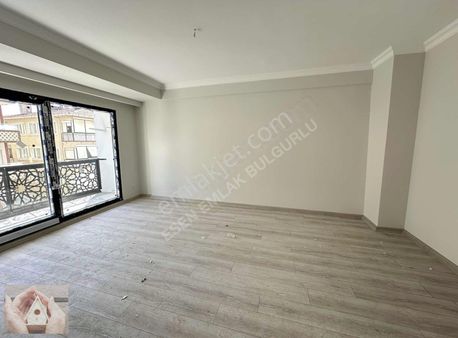 Esen Emlak Aracılığıyla***site İçi-güny Cephe-arakat-ön Cphe 3+1