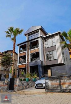 Tek Yetkili Sapanca Gölü Manzaralı Lüks 6+2 Eşyalı Havuzlu Villa