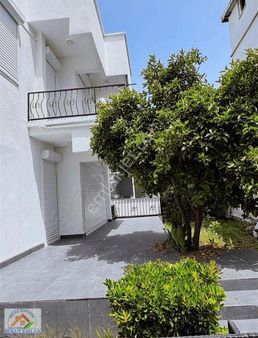 Bulut 'tan Beldibi Merkezde 3+1 Eşyalı Satılık Bahçeli Dubleks