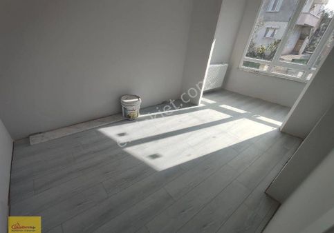 Edremit Diş Hastanesi Mevkii Dar Sofa Mahallesinde Satilik Geniş 1+1 Sıfır Daire