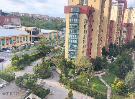 Bahçeşehir Şelale Caddesi Üzeri Dğden Blokları Satılık 3+1 Daire