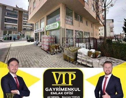 Vıp Gayrimenkul'den Elmalı Çarşı Merkezde 2 Katlı Köşe Dükkan