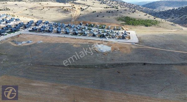 // Meram Dağ Evleri Yanı İmar Yoluna Cephe Müstakil Arazi //