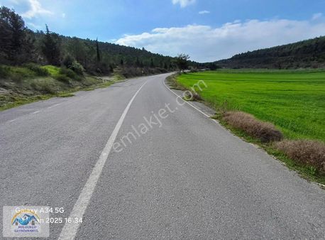 Bigadiç Merkeze 5 Dk Mesafe Asfalt Cephe Arazi.