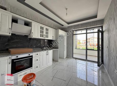 Alakova Mahallesinde Müstakil Tarzında 2+1 Lüx Daireler