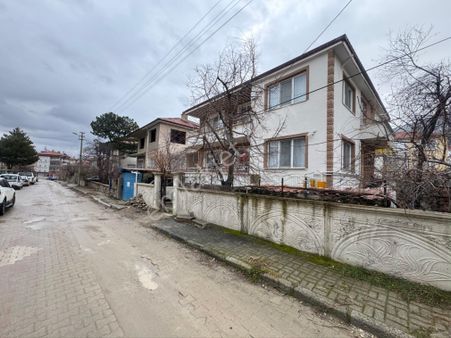 Erkam Emlaktan 3 Katlı Müstakil Ev