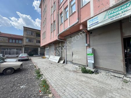 Erkam Emlaktan Çarşıda Dükkan