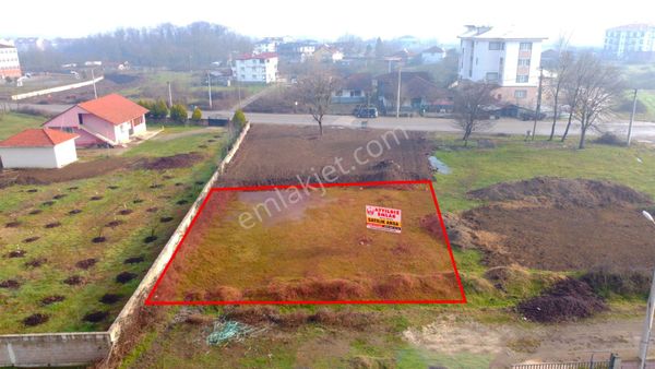 Cumayeri Çevrik Mh.de 3 Kat İmarlı 715 M2 Satılık Arsa