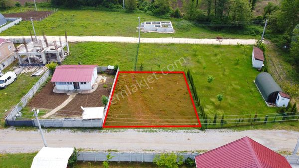 Yeni Karaköy Köyü'nde Villa Yapımına Uygun 300 M2 Satılık Arsa