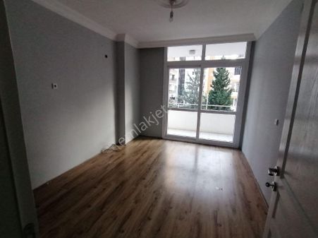 Zenitten Huzurevlerinde Satlik Daire