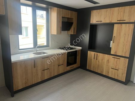 Arkadaş Emlaktan Mehmet Akif Ersoy Cad. 2+1 Ve 3+1 Sıfır Satılık Daireler