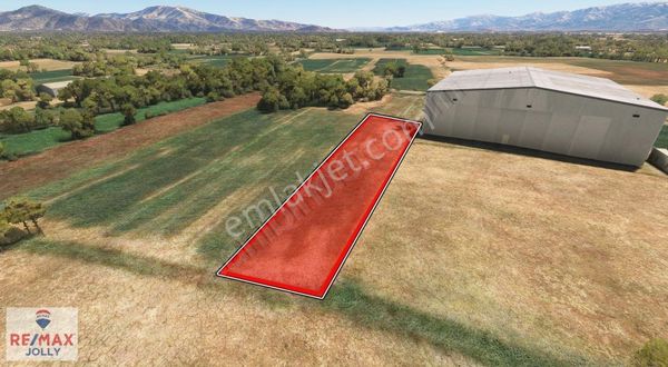 Remax Jolly | Bayındır Fatih Mh.'nde Satılık 2.060 M² Tarla