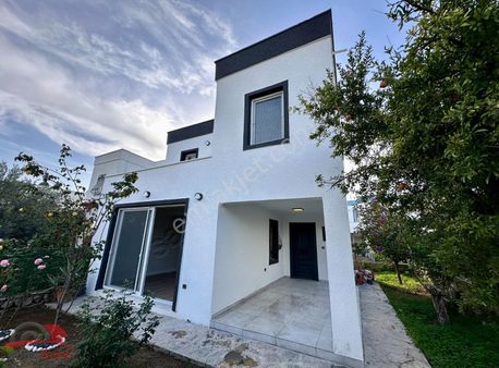 Doğuş Emlak'tan Akyarlarda Site İçi Müstakil Bahçeli 3+1 Villa