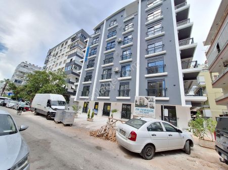 Antalya Muratpaşa Altındağ Mahallesinde Merkezi Konumda Yeni Binada Satılık 2+1 Daire