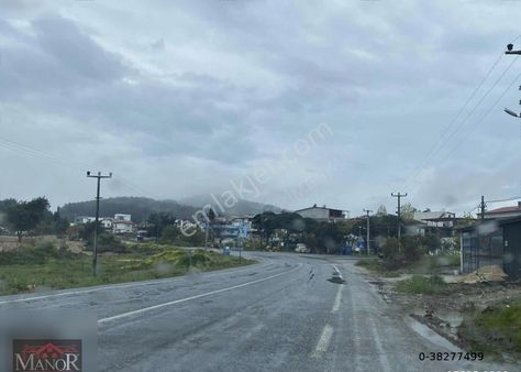 Yeniköyde Satılık Yola Cephe Arsa